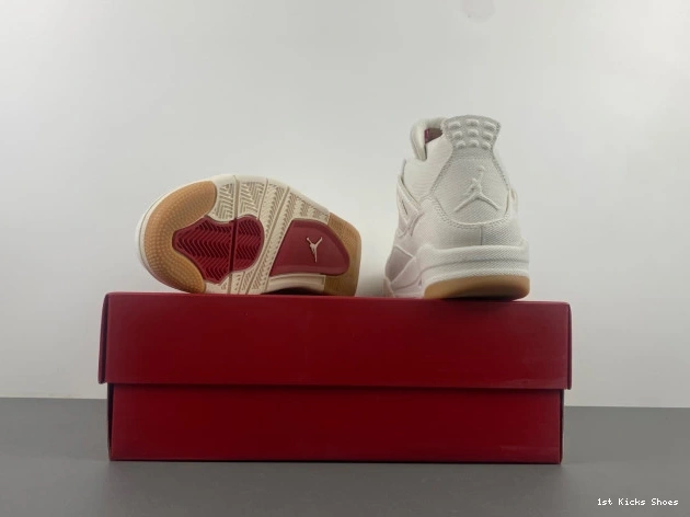 1st Kicks AO2571-100 4 Levi's x Jordan Air 'White' 0812